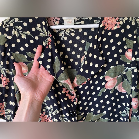 Vintage black polka dot and floral print button down short sleeve blouse - Picture 10 of 16